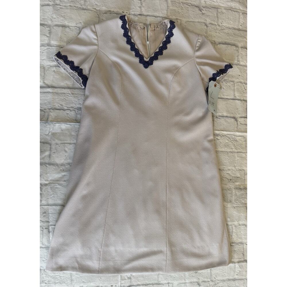 Vintage Soft lavender - shift dress - 1970’s Style- Dark Purple Trim